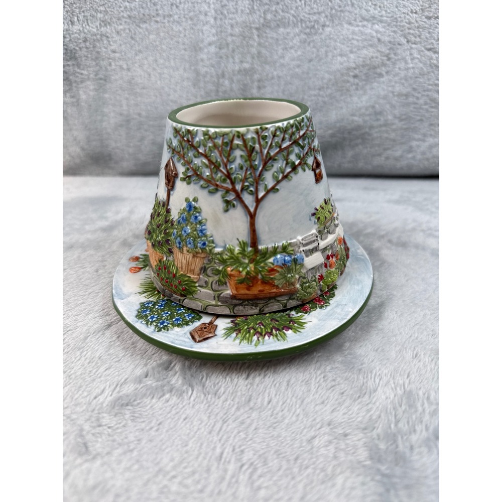 Yankee Candle English Garden 3D Embossed Ceramic Shade and Plate Set Floral Blue - Picture 3 of 8
